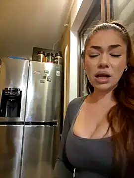 Ella sweety online show from 1, 3, 2025