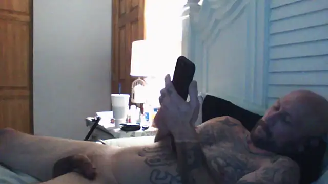 Snapshot of J-Dubb chatting on 16, 11, 2025 J-Dubb online show from 16, 11, 2025