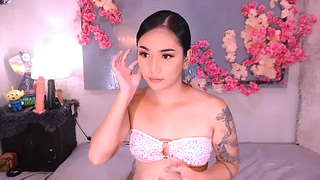 Snapshot of Oriental_Tiara chatting on 6, 10, 2025 Oriental Tiara online show from 6, 10, 2025