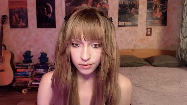 Snapshot of Friendly_Ellie chatting on 25, 6, 2026 Friendly Ellie online show from 25, 6, 2026