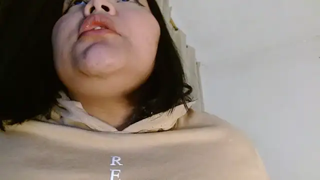 sexychubby    online show from 5, 1, 2025