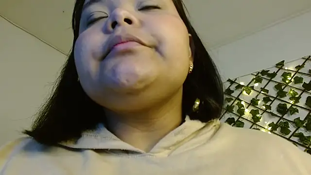 sexychubby    online show from 9, 3, 2025