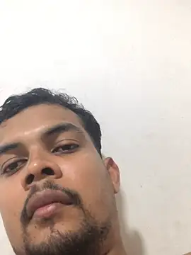 Snapshot of ElsecretodeBruno chatting on 23, 2, 2025 ElsecretodeBruno online show from 23, 2, 2025