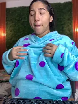 Amandanauty online show from 4, 1, 2025