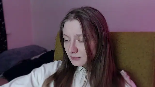 Snapshot of mollytuck chatting on 28, 2, 2025 mollytuck online show from 28, 2, 2025