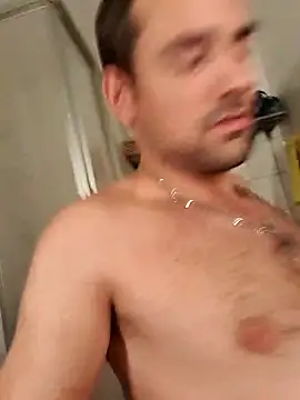 Snapshot of SpliffJiff chatting on 17, 10, 2025 SpliffJiff online show from 17, 10, 2025