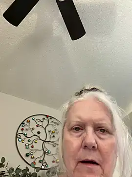 Kaitlyn Winters online show from 14, 1, 2026