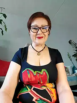 Snapshot of Fire_Night chatting on 13, 11, 2025 Fire Night online show from 13, 11, 2025