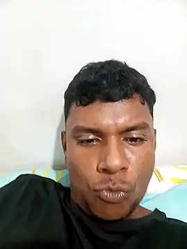 Snapshot of SmartNigga chatting on 23, 10, 2025 SmartNigga online show from 23, 10, 2025