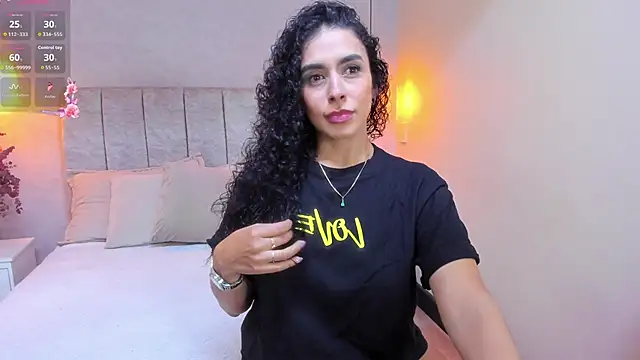 Snapshot of Maysoon_sabato chatting on 1, 10, 2025 Maysoon sabato online show from 1, 10, 2025