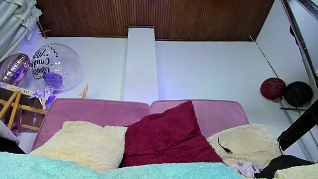 emely exotic online show from 17, 1, 2026