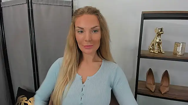 Snapshot of AulloraHoney chatting on 7, 6, 2026 AulloraHoney online show from 7, 6, 2026