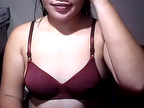 Snapshot of Hot_Aryelle20 chatting on 24, 3, 2026 Hot Aryelle20 online show from 24, 3, 2026