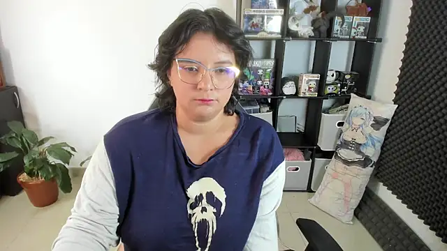 aika-dreams online show from 28, 1, 2025