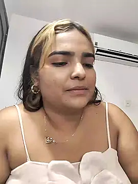 Mayssa Cute online show from 23, 12, 2024