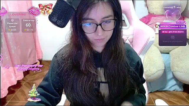 Maggie Fox3 online show from 3, 2, 2026