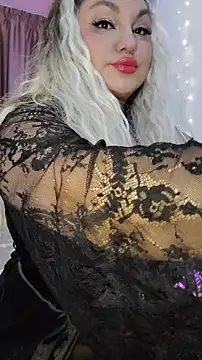 Snapshot of Larissa_K chatting on 15, 12, 2025 Larissa K online show from 15, 12, 2025