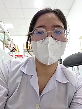 Snapshot of HinaLovely chatting on 6, 4, 2026 HinaLovely online show from 6, 4, 2026