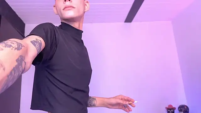 Snapshot of Varya_Ferreira chatting on 7, 1, 2025 Varya Ferreira online show from 7, 1, 2025