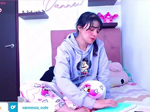 Vannessa  Shy online show from 23, 10, 2025