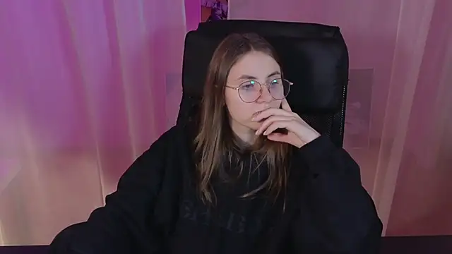  AnnaStark  online show from 9, 2, 2025