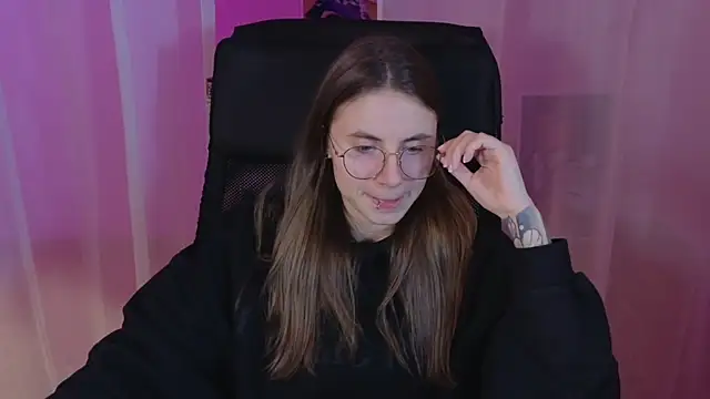  AnnaStark  online show from 10, 2, 2025