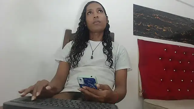 Snapshot of shairaStarr chatting on 4, 12, 2024 shairaStarr online show from 4, 12, 2024
