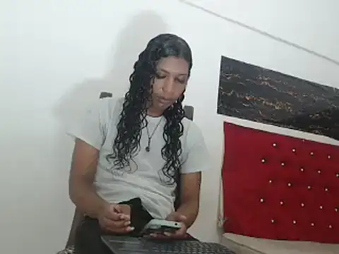 Snapshot of shairaStarr chatting on 16, 12, 2024 shairaStarr online show from 16, 12, 2024