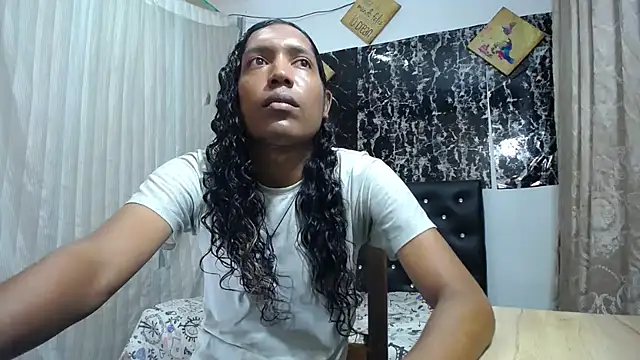 Snapshot of shairaStarr chatting on 19, 2, 2025 shairaStarr online show from 19, 2, 2025