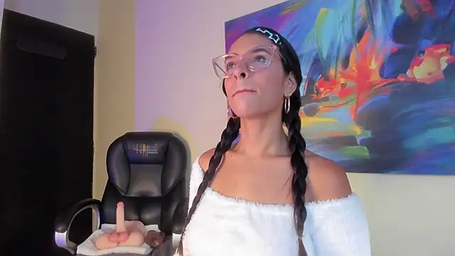 Snapshot of annyluna1 chatting on 18, 7, 2026 annyluna1 online show from 18, 7, 2026