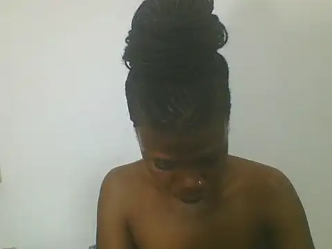 Sweetbaby004 online show from 25, 9, 2025