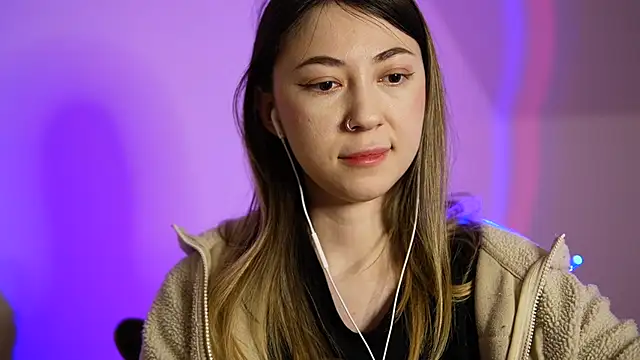 chibi moon  online show from 18, 1, 2025