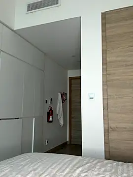 alexademie1 online show from 9, 11, 2025