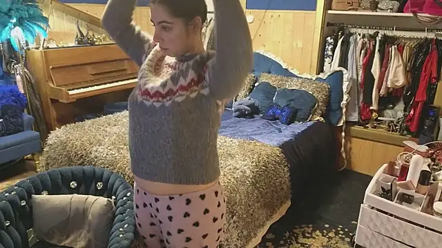 Snapshot of VanessaDoyle chatting on 17, 1, 2026 VanessaDoyle online show from 17, 1, 2026