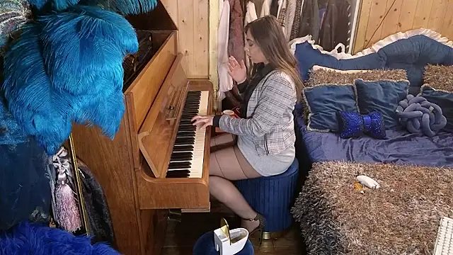 Snapshot of VanessaDoyle chatting on 18, 1, 2026 VanessaDoyle online show from 18, 1, 2026