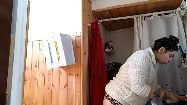 Snapshot of VanessaDoyle chatting on 21, 2, 2026 VanessaDoyle online show from 21, 2, 2026