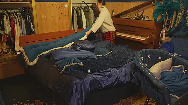 Snapshot of VanessaDoyle chatting on 3, 3, 2026 VanessaDoyle online show from 3, 3, 2026