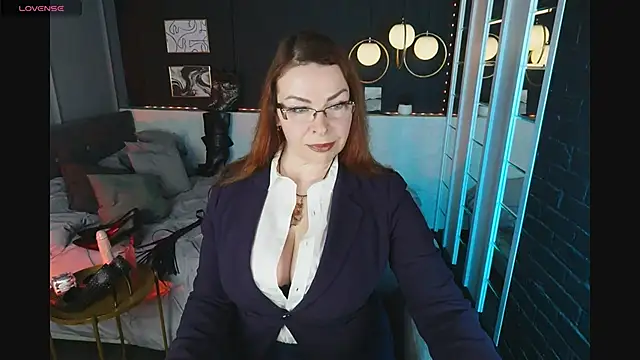 Snapshot of MrsIngrid chatting on 29, 11, 2025 MrsIngrid online show from 29, 11, 2025