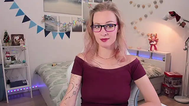 MissRightX online show from 5, 12, 2024