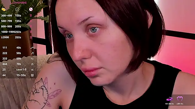 Snapshot of LianaFord chatting on 7, 2, 2026 LianaFord online show from 7, 2, 2026