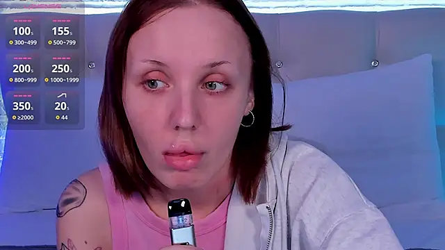 Snapshot of LianaFord chatting on 2, 5, 2026 LianaFord online show from 2, 5, 2026