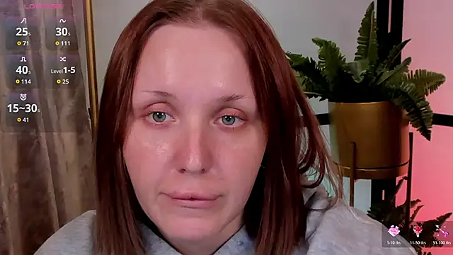 Snapshot of LianaFord chatting on 13, 5, 2026 LianaFord online show from 13, 5, 2026