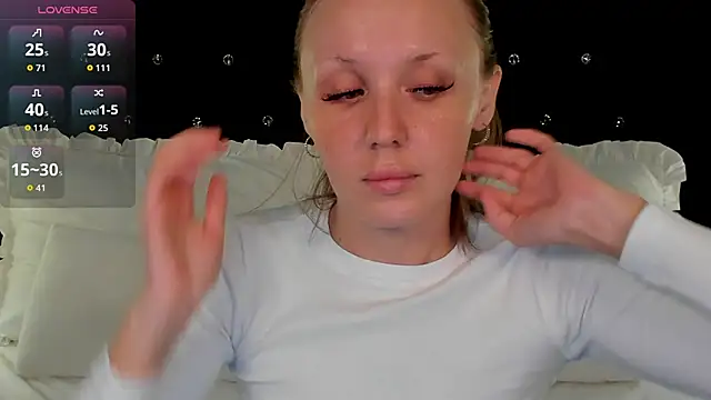 Snapshot of LianaFord chatting on 29, 5, 2026 LianaFord online show from 29, 5, 2026