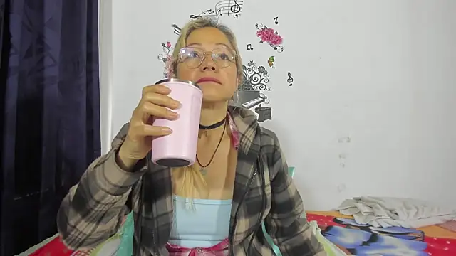 anthonela mature  online show from 27, 2, 2025