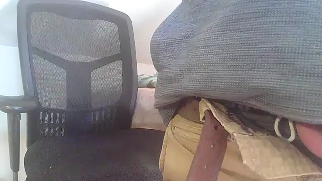 Snapshot of OralDesires2 chatting on 7, 3, 2025 OralDesires2 online show from 7, 3, 2025