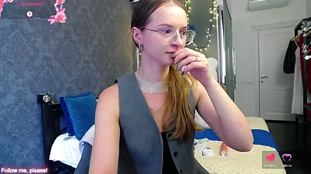 KateJonson online show from 10, 9, 2025