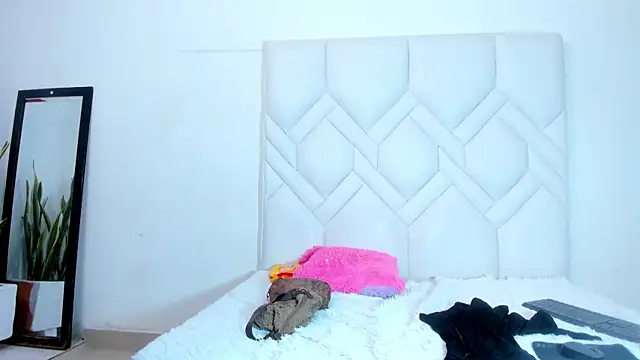 Cleopatra Trans online show from 18, 4, 2026