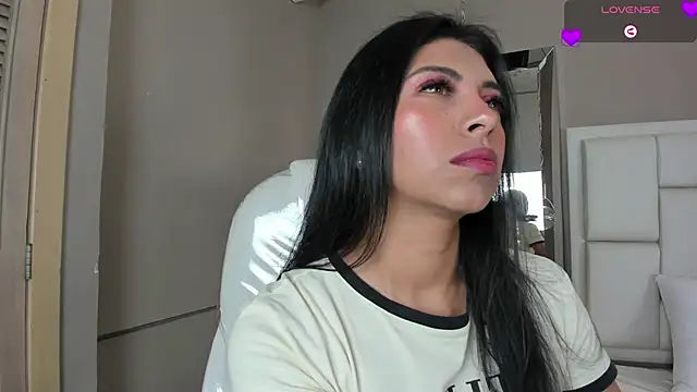 Snapshot of _BunnyNaugthy chatting on 6, 2, 2025 BunnyNaugthy online show from 6, 2, 2025