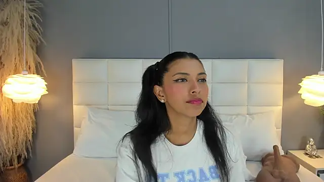  BunnyNaugthy online show from 8, 3, 2026