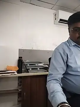 Desi Londa 143 online show from 16, 6, 2026